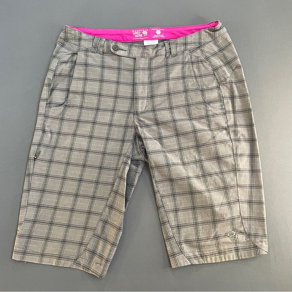 Mountain Hardwear Gray Checkered Men's Shorts - Picture 1 of 15
